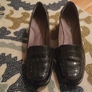Aerosoles Patent Dress Shoe